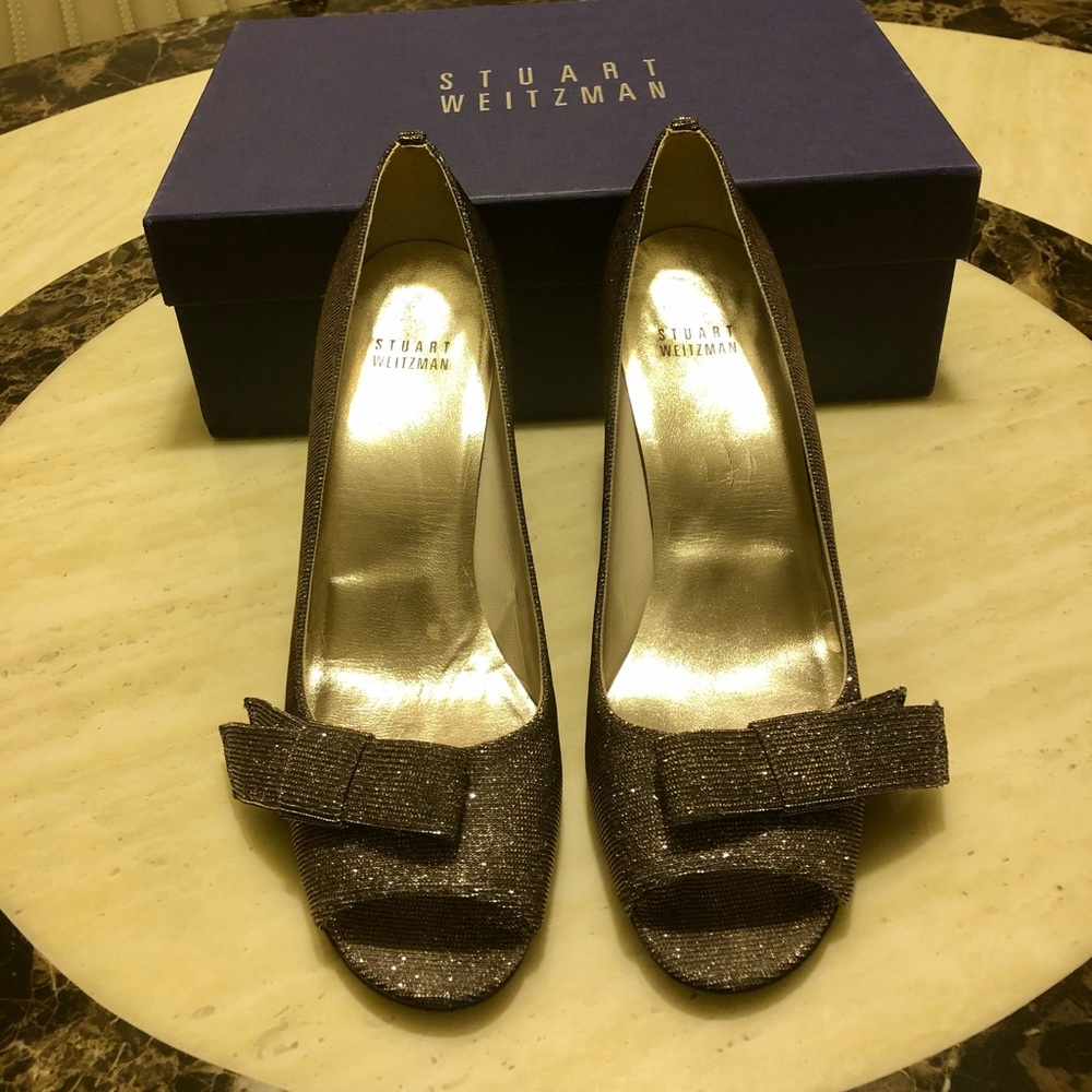 Auth STUART WEITZMAN Metallic Peep-Toe Pumps Size: 8